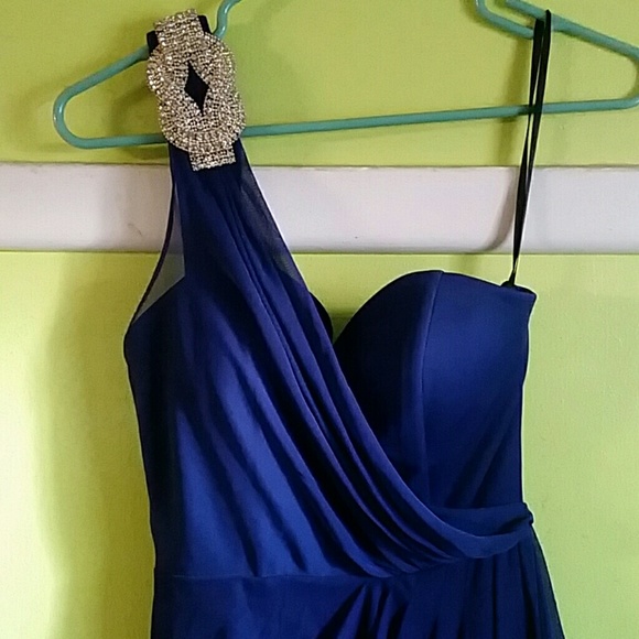 Dress - Picture 2 of 3